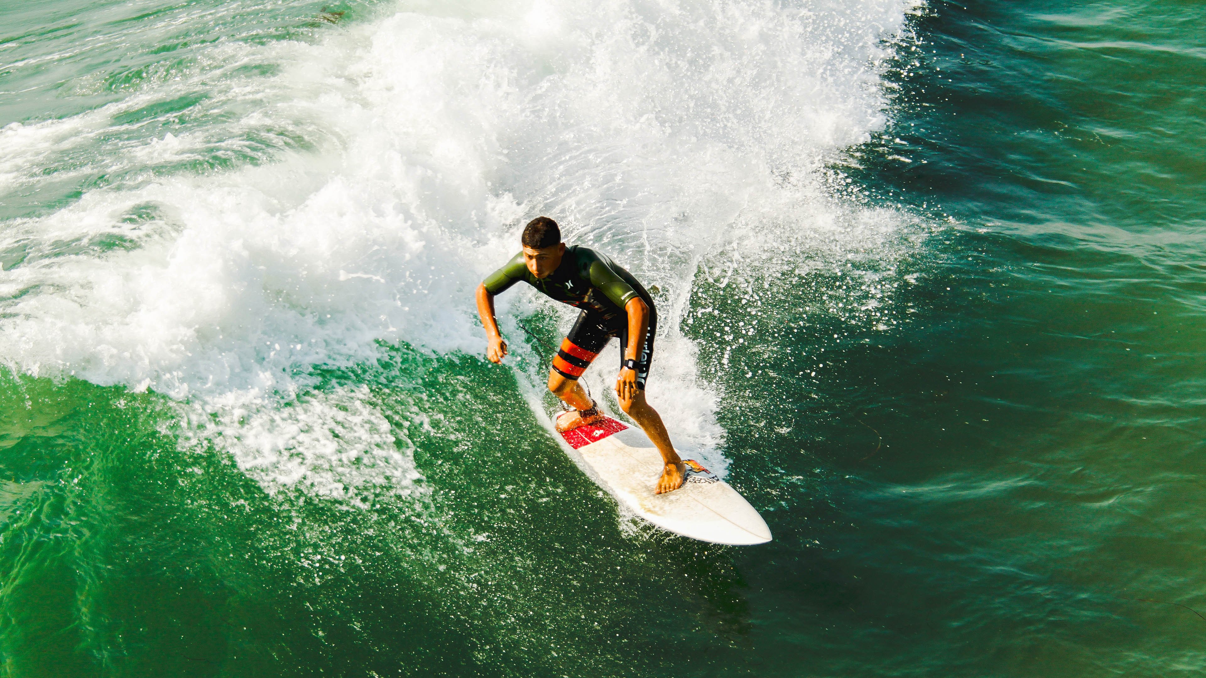 “焦点战役：天使队对阵洋基，争夺联盟榜首位置”，天使焦打过职业吗
