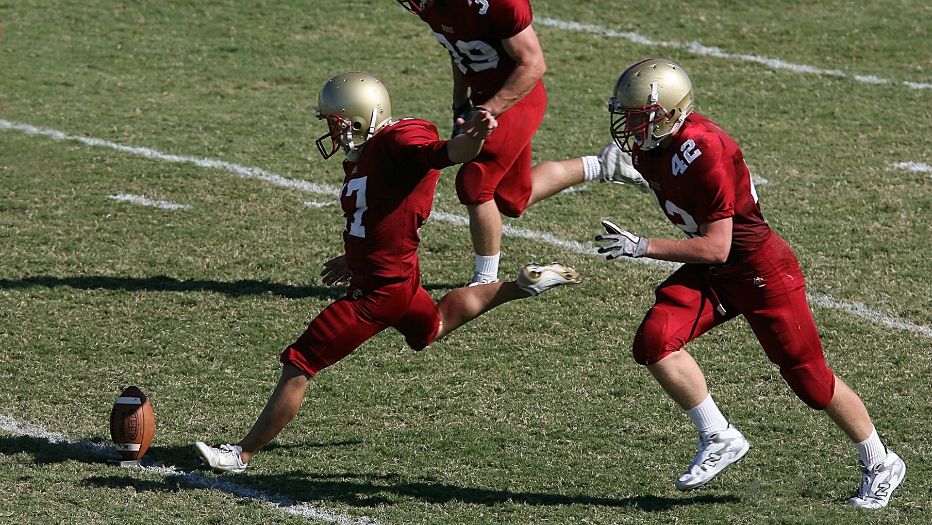 未来“足球巨星”崭露头角，欧冠舞台上的新星崛起，2021年欧足联50大新星